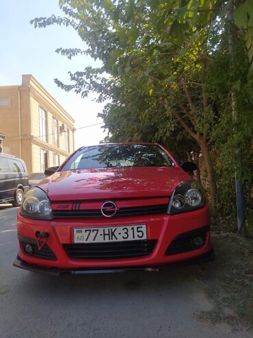 Opel Astra: 1.4 l | 2004 il 177000 km Hetçbek