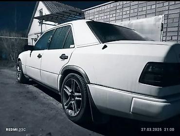 124 мер: Mercedes-Benz E-Class: 1990 г., 2.3 л, Механика, Бензин, Седан — 3