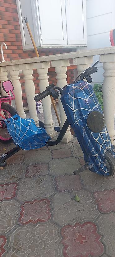 drift car elektrikli scooter: Uşaq elektrik drift skuter - Model: 3 təkərli elektrik drift skuter — 2