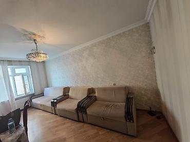 Ev və bağ: 3 Divan - 100 Azn (açılır) Yataq dəsti - 250 Azn (şkaflar daxil) — 1