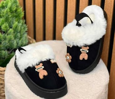 Papuče: Modne papuče, UGG, Veličina - 34 na lalafo.rs — 12 Papuče: Modne papuče, UGG, Veličina - 34 — 12