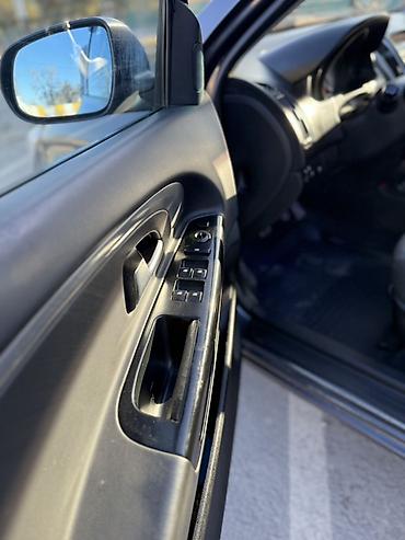 Kia: Kia Ceed: 2012 г., 1.6 л, Механика, Бензин, Хэтчбэк — 17