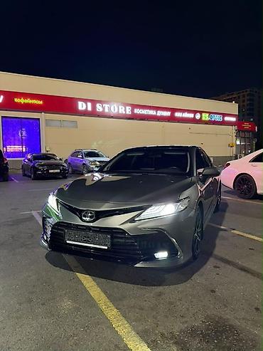 Toyota: Toyota Camry: 2021 г., 2.5 л, Бензин, Седан — 2