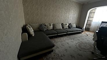 sofa: Угловой диван, C подушками — 1