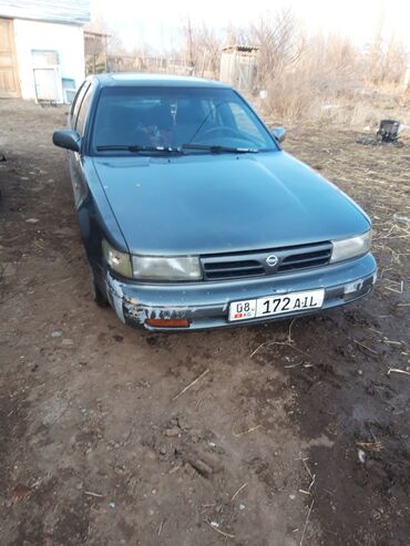 Nissan: Nissan Maxima: 1989 г., 3 л, Механика, Бензин, Седан