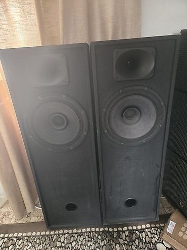 jbl 3: Пара напольных акустических систем (2 шт.), формат классических — 1