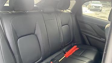 Jaguar: Jaguar F-Pace: 2017 г., 2 л, Автомат, Бензин, Кроссовер — 10