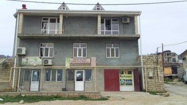 bağ evləri satışı: 9 otaq, 15 kv. m, Orta təmir