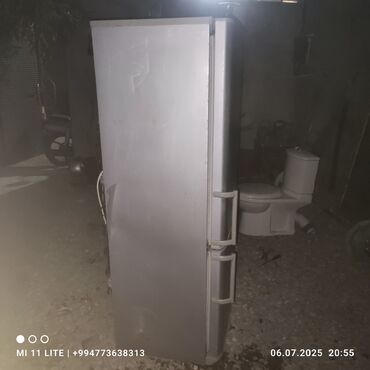 Ət çəkən maşınlar: İşlənmiş 2 qapılı Bosch Soyuducu Satılır, rəng - Boz, Dispenserli