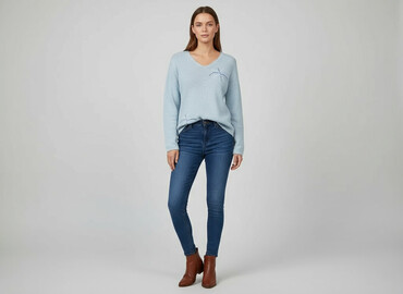 Swetry: Sweter damski, rozmiar S