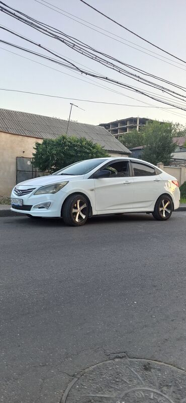 машина купить недорого: Hyundai Solaris: 2016 г., 1.4 л, Автомат, Бензин, Седан
