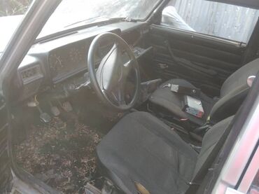 ВАЗ (ЛАДА): ВАЗ (ЛАДА) 2103 : 2003 г., 0.7 л, Механика — 6