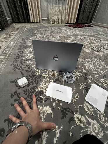 Ноутбук, Apple, 16 ГБ ОЗУ, Apple M4, 13.1 ", Б/у, Для работы, учебы, память SSD