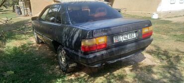 Audi: Audi 100: 1990 г., Механика, Бензин, Седан — 4