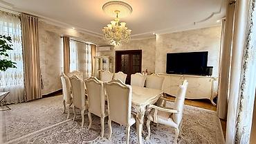 Үйлөр: 4 бөлмө, 294 м², 8 соток, Орто-Сай, Кыймылсыз мүлк агенттиги — 2