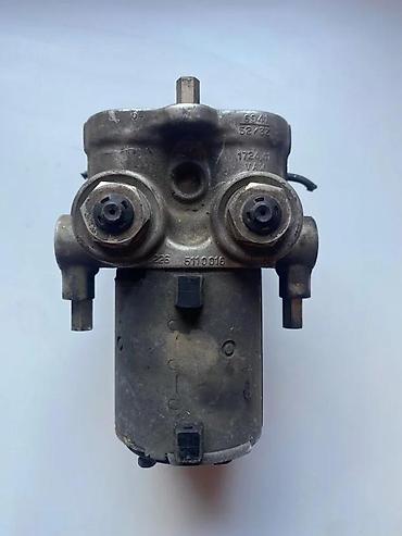 pumpica za karburator: ABS PUMPA MERCEDES 124 190 | Abs pumpa Mercedes 124 190 je polovna — 5