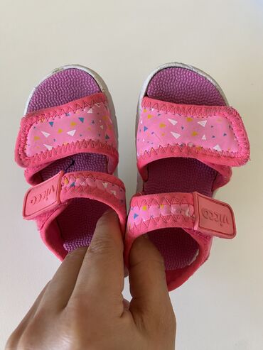 детская обувь 22: Босоножки на лето фирмы Vicco Мягкие, гнущиеся, подошва не