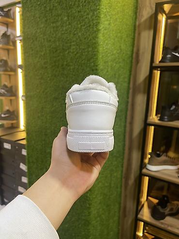 Спорттук бут кийим: Полуклассика Tommy Hilfiger🔥 Зимняя обувь✅ Мягкий мех✅ Цвет: Снежно — 3