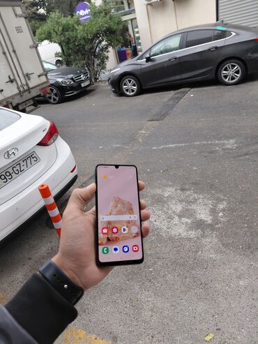 samsung s10 plus 2 el: Samsung Galaxy A32, 128 GB, rəng - Qara, Düyməli, Sensor, Barmaq izi