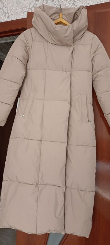 Пуховики и зимние куртки: Пуховик, Зима, Длинная модель, Приталенная модель, M (EU 38)