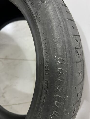 Təkərlər: Şin 245 / 40 / R 18 — 3