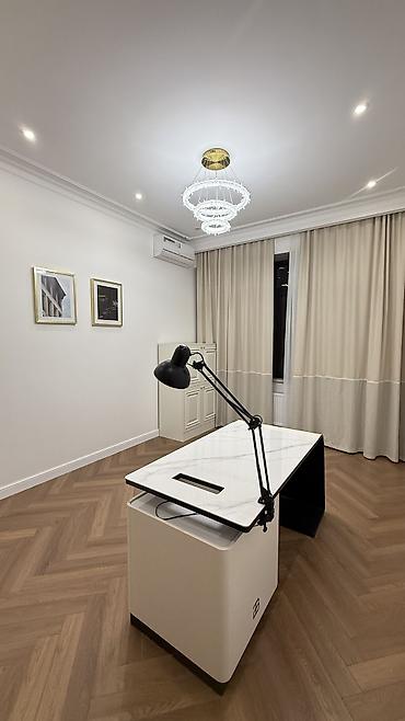 Продажа квартир: 4 комнаты, 175 м², 5 этаж — 11