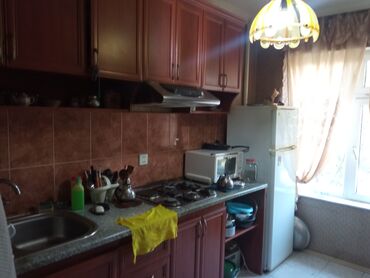 Uzunmüddətli kirayə mənzillər: 3 otaqlı mənzil – mebel və məişət avadanlıqları ilə kooperativ — 10