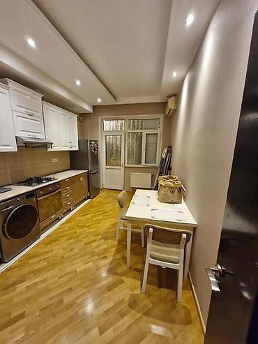 8 noyabr: İcarəyə verilir 2 otaqlı yeni tikili 86 m², 8 Noyabr m. Kateqoriya — 3