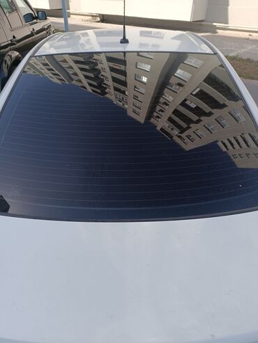 Chevrolet: Chevrolet Aveo: 1.6 l | 2015 il 220000 km Sedan — 9