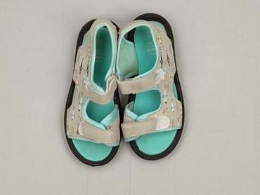 buty na koturnie z nike: Sandałki 31, Używany