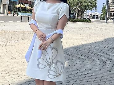das sekilleri: 110Azn alınıb !! Ağ rəngli zərif qısa don 1 dəfə çəkilişə geyinilib — 1