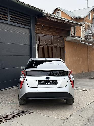 Toyota: Toyota Prius: 2018 г., 1.8 л, Вариатор, Гибрид, Лифтбек — 2