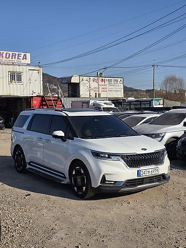 Kia: Kia Carnival: 2022 г., Минивэн — 1