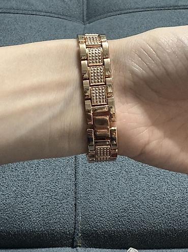 Наручные часы: Qadın qol saatı – rose gold rəngli, daş işləməli - Korpus: dairəvi — 5