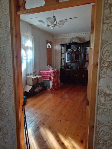 Köhnə tikili: Gəncə, 4 otaqlı, Köhnə tikili, 180 kv. m -da lalafo.az — 12 Köhnə tikili: Gəncə, 4 otaqlı, Köhnə tikili, 180 kv. m — 12