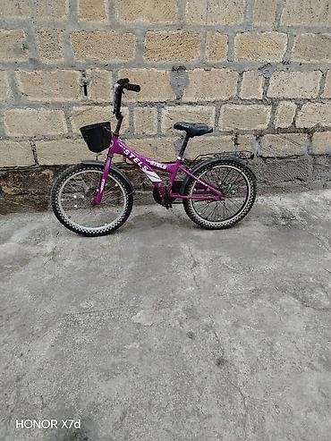yayda gəzinti ucun araba: Uşaq velosipedi – STELS, 20" təkər ölçüsü Xüsusiyyətlər: - Çərçivə — 1