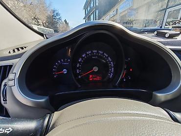 luaz satilir: Kia Sportage: 2 l | 2011 il Krossover — 7