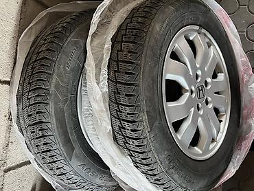 титан моноблок: Комплект из 4 легкосплавных дисков Honda с зимними шинами. - — 4