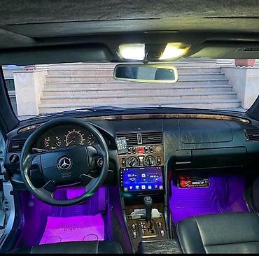 4 goz mercedes 3 2: Mercedes-Benz sedan (W202 C-sinfi) - Kuzov: 4 qapılı sedan, gümüşü — 4