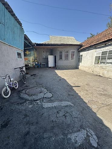 Продаётся жилой дом 5 ти комнатный дом с центре села Беловодского at lalafo.kg Продаётся жилой дом 5 ти комнатный дом с центре села Беловодского
