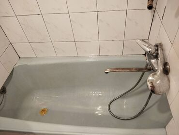 Köhnə tikili: Bakı, 8-ci kilometr, 3 otaqlı, Köhnə tikili, m. Xalqlar Dostluğu, 70 kv. m — 22