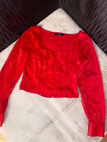 Рубашки и блузы: Bershka, S (EU 36), цвет - Красный