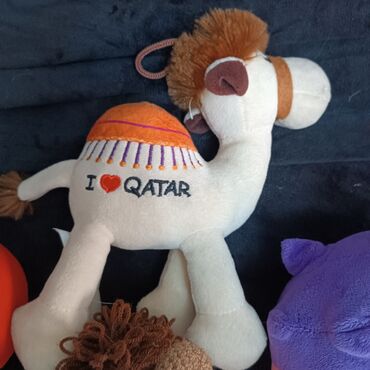 Игрушки: Набор мягких игрушек включает в себя семь различных фигурок, каждая со — 11