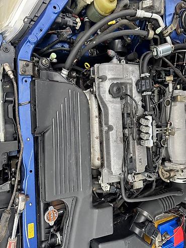 Mazda: Mazda 323: 2000 г., Хэтчбэк — 7