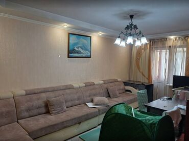 квартира трехкомнатная: 3 комнаты, 79 м², Индивидуалка, 3 этаж, Евроремонт