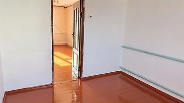 Продажа домов: Дом, 100 м², 6 комнат, Собственник, Старый ремонт — 12