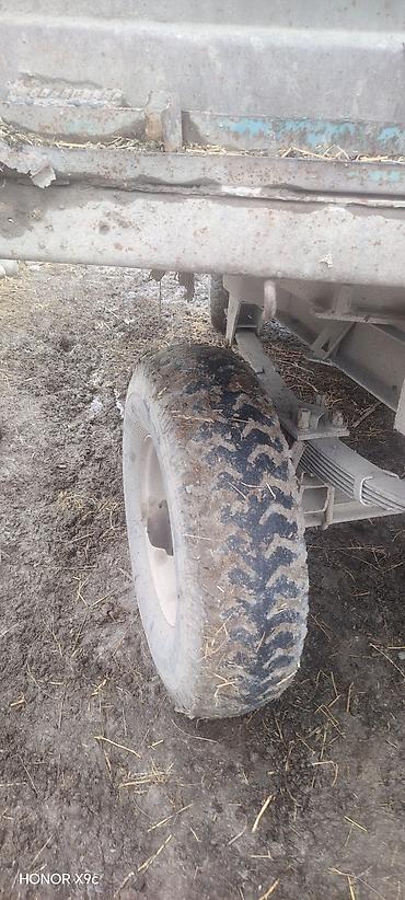 Traktor qoşqularının ehtiyyat hissələri: Kənd təsərrüfatı üçün ikioxlu qoşqu - Korpus: yüksək yanlı, metal — 8