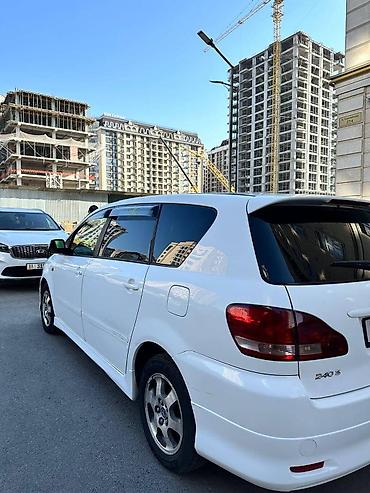 уза: Toyota Ipsum: 2001 г., 2.4 л, Автомат, Бензин, Минивэн — 7