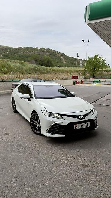 Toyota Camry: 2019 г., 3.5 л, Автомат, Бензин, Седан