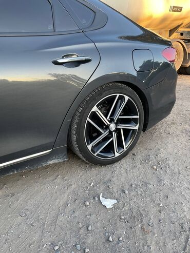 погрузчик на трактор: Куйма Дисктер R 19 Hyundai, Комплект, тешиктери - 5, Колдонулган
